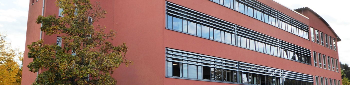 Hauptgebaeude_neu